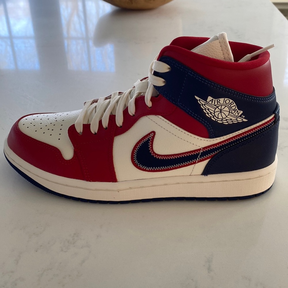 Brand New with Box Women’s Jordan 1 Mid- Never Worn